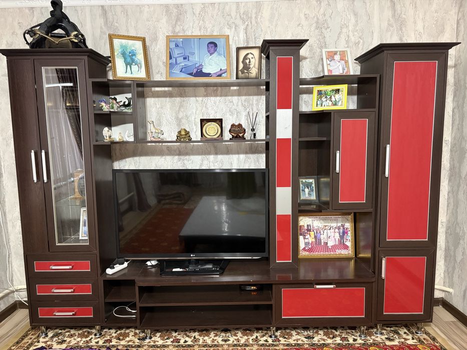 шкаф для гостиной комнаты