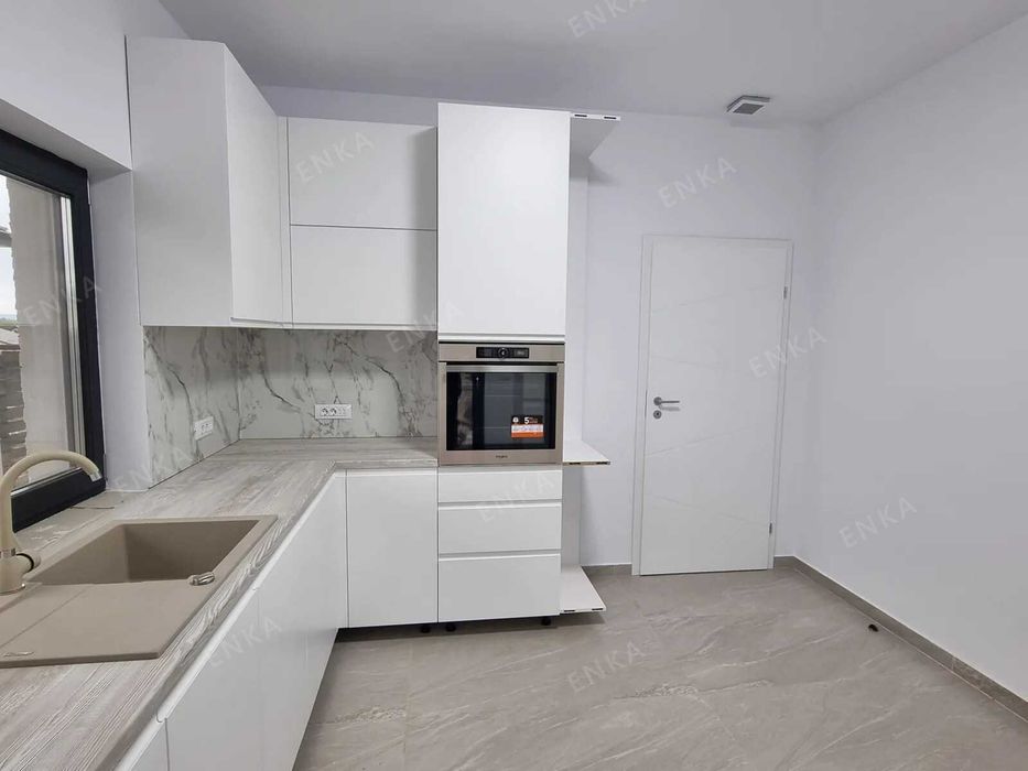 Casa 4 camere ENKA, curte 400 mp - Miroslava, comision 0%