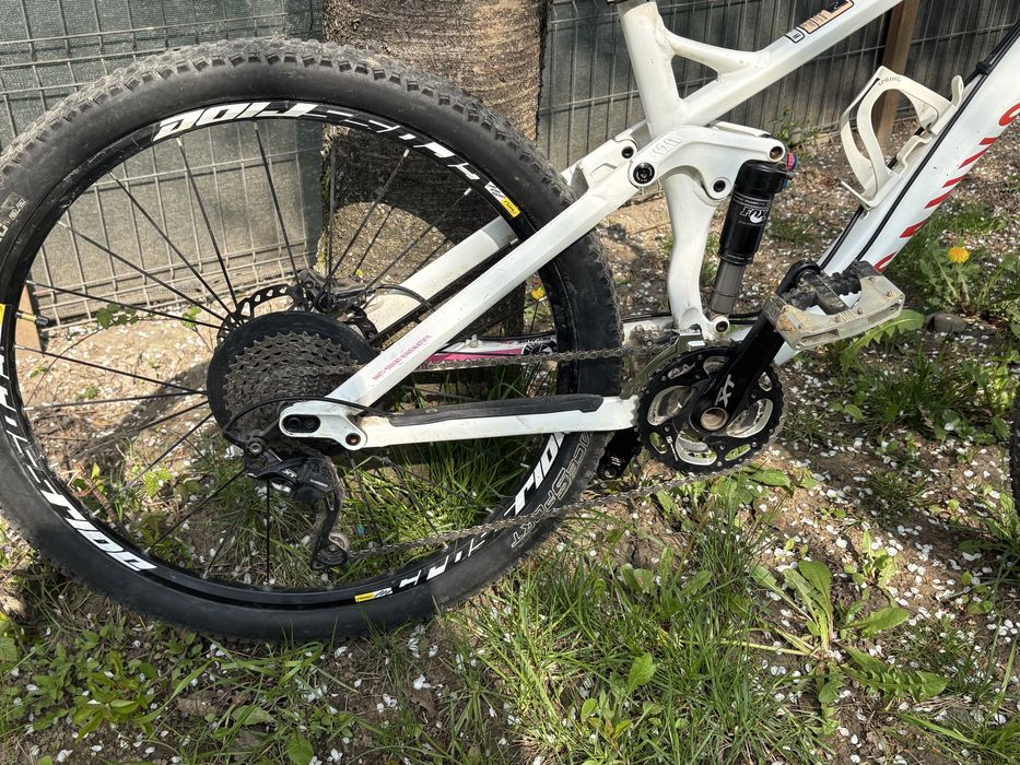 Vând Canyon  Nerve Al pe 27.5