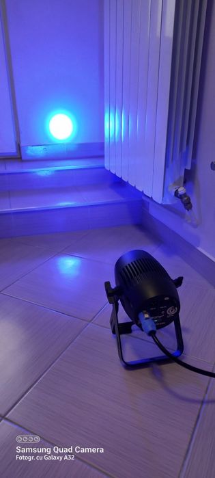 Vand reflector/spot Cameo Q-Spot 40 RGBW Black, NOU !!!