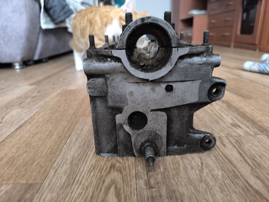 Продам ГБЦ Ауди 80 1.8