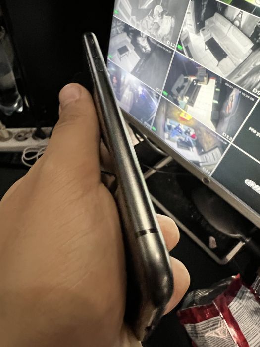 Iphone 11 с гарантийа