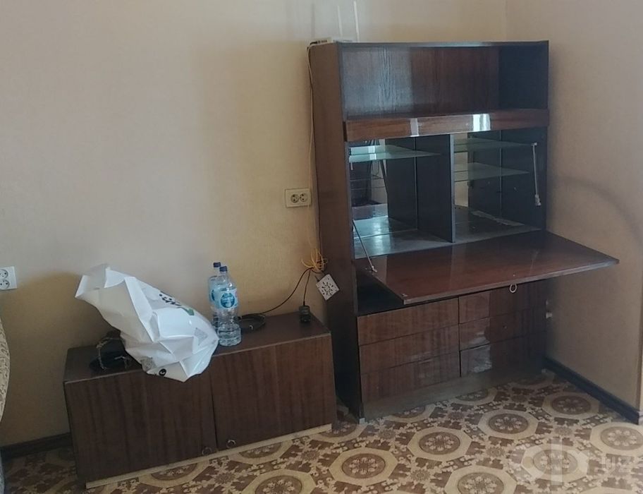 Буфет шкаф срочно
