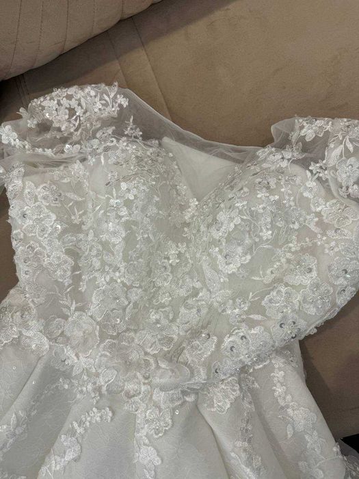 Продаю свадебное платье после химчистки