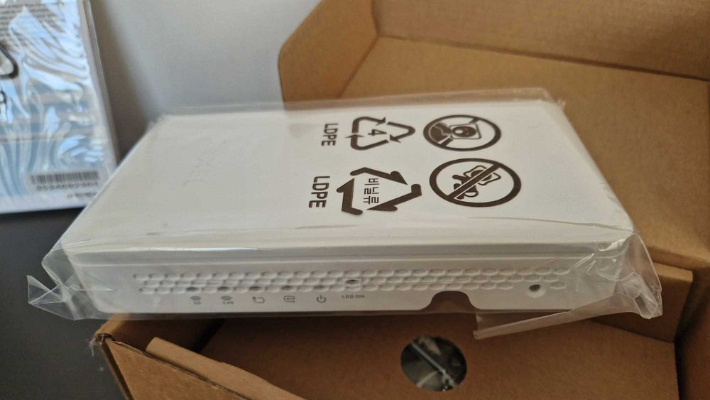 ZYXEL NWA1302-AC 802.11ac Wall-Plate PoE Access Point