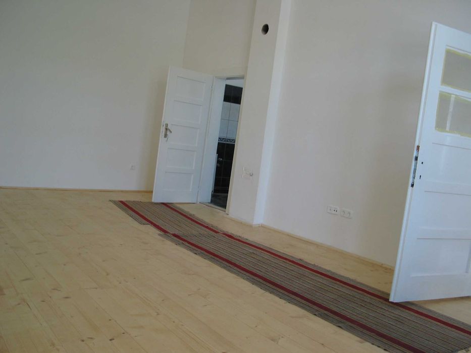 Spatiu ptr birouri de inchiriat ca. 65mp , zona semicentrala Medias