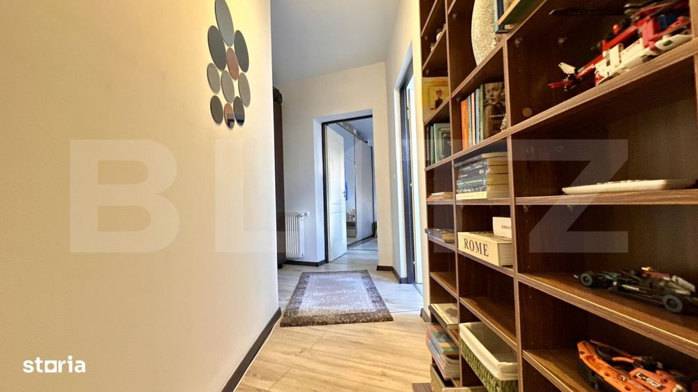 Apartament cu 3 camere si 2 bai, curte comuna, centrala pe gaz, ultrac