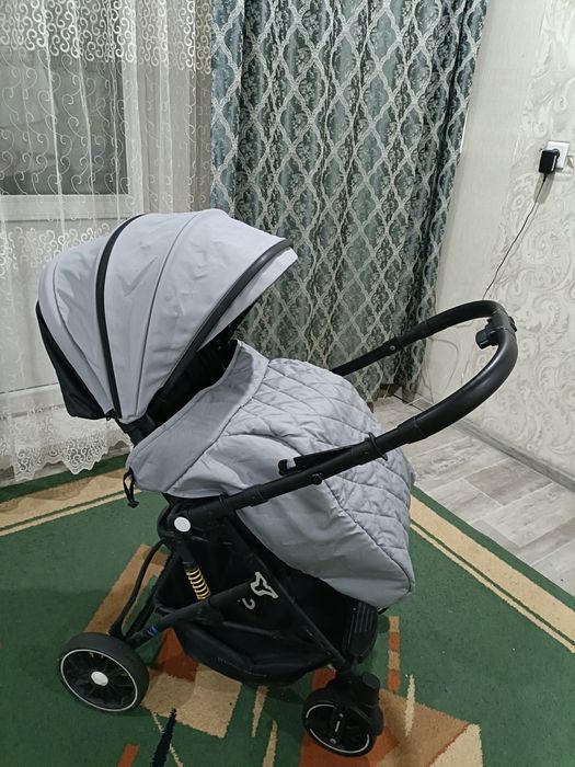 Продам детскую коляску