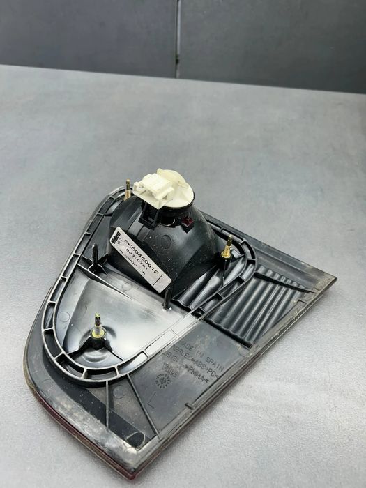 Lampa / Tripla stop stanga pe hayon 6K5945091F Seat Toledo 1999