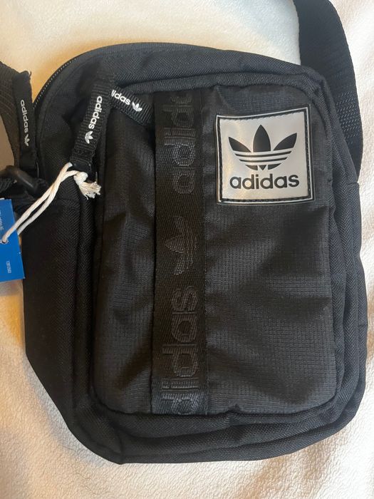 Adidas чанта за мъж -Ново