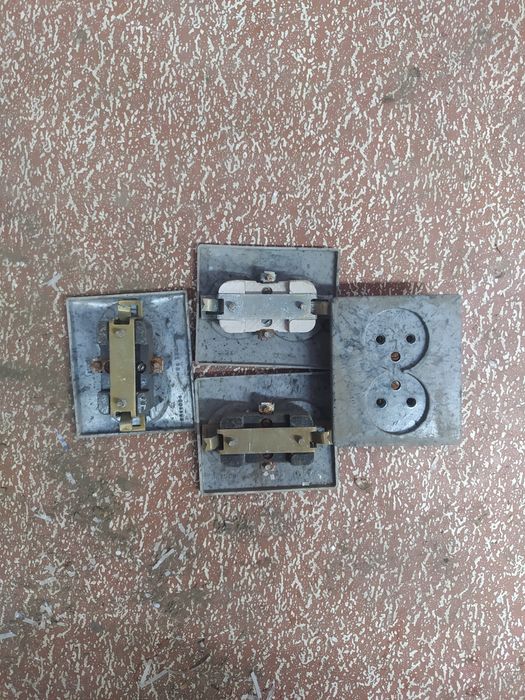 Резетки выключатели патроны