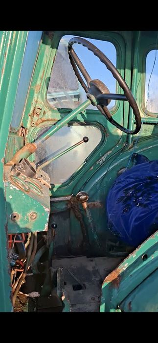 T_40 traktori sotiladi