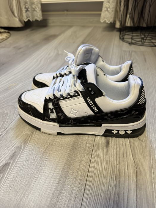 Lv trainer nr 41 de vanzare