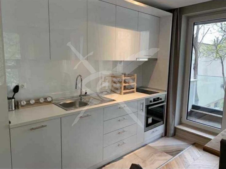 Дава се под наем Тристаен апартамент в София, Лозенец - 106 кв.м за 1196.97 € - Снимка #1