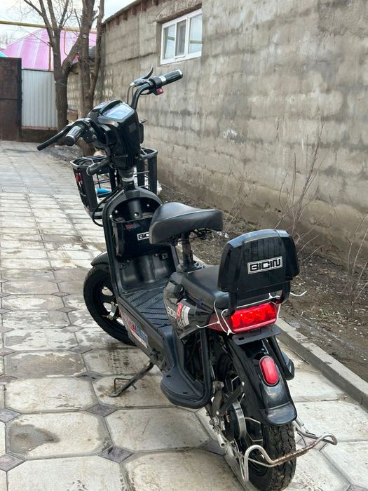 Электроскутер хорошыи