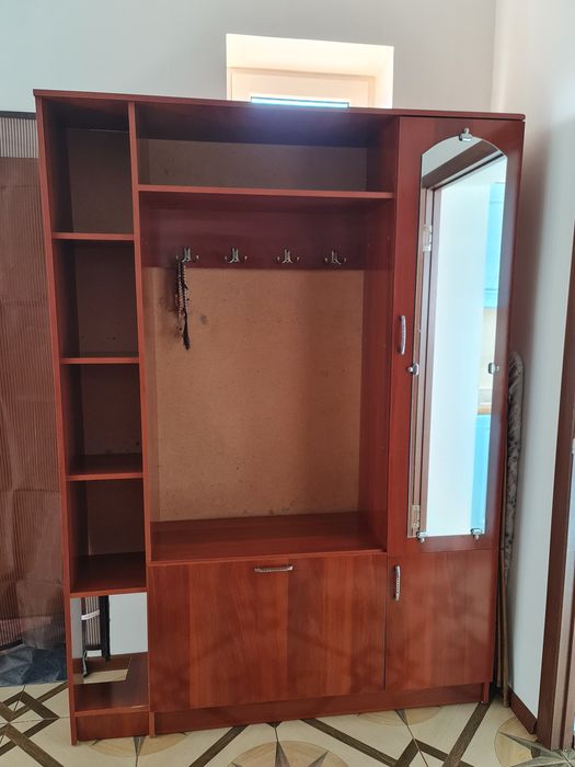 Прихожка продается