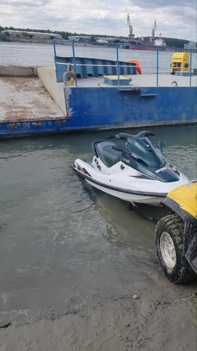 vând skijet Kawasaki 900 stx