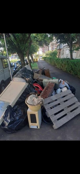 Ofer servicii de debarasare