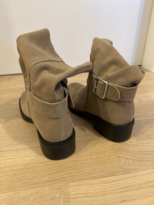 Botine/Cizme Reserved 39 piele intoarsa