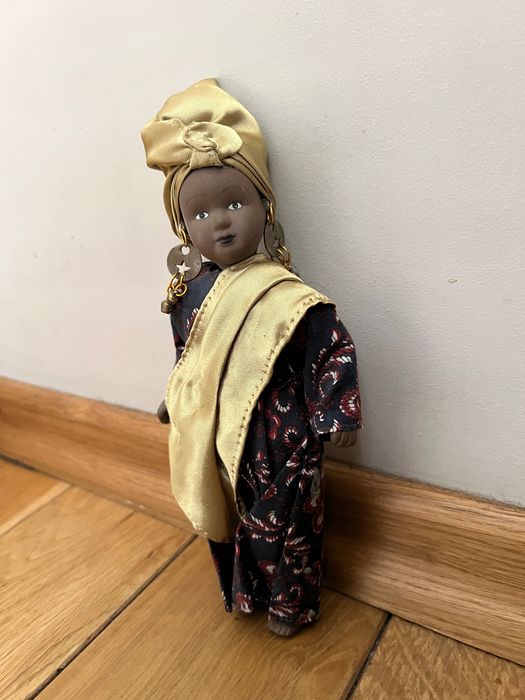 Порцеланови кукли