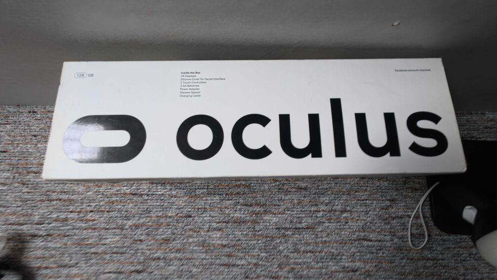 Ochelari vr Oculus Quest 2, 128GB, in stare impecabila si CU MULTE ACCESORII