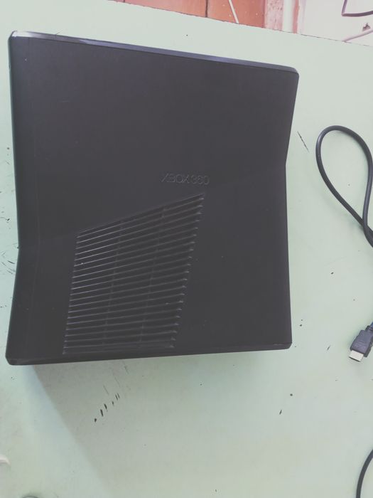 Xbox 360    slim