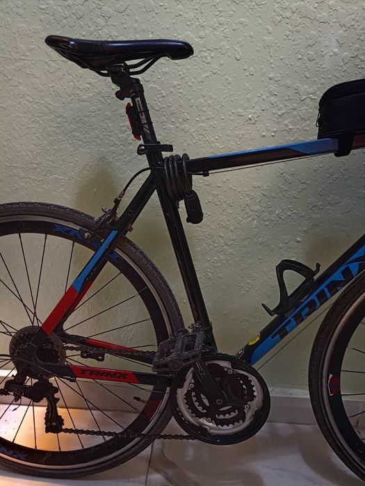 Шоссейный велосипед Тринкс 1.0