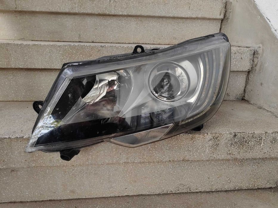 Фар Skoda Superb Bi-Xenon LED ляв / Фар Шкода Суперб Оригинален