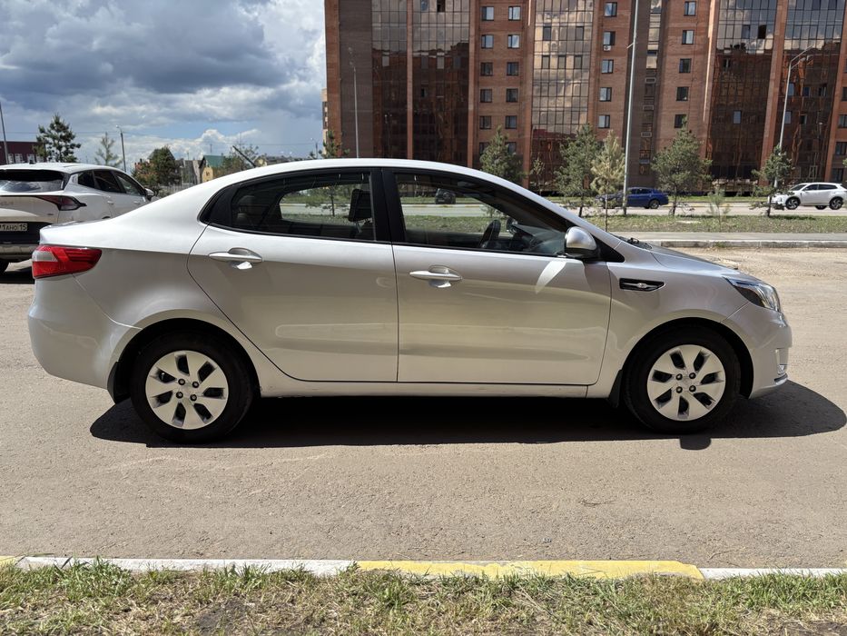 Продам KIA RIO 3