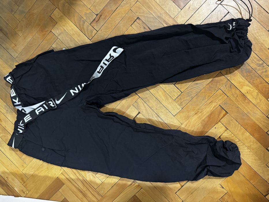 Клинове и панталони