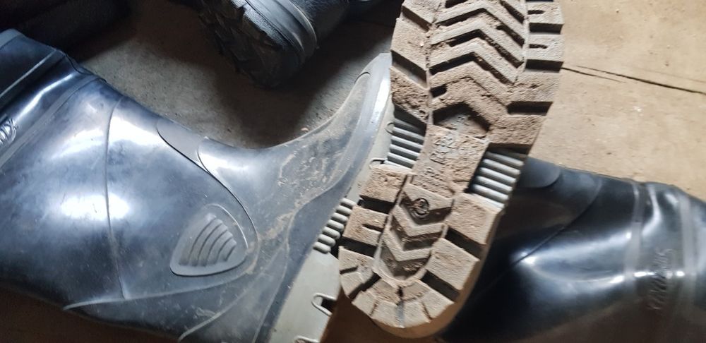 Продам обувь берцы - сапоги