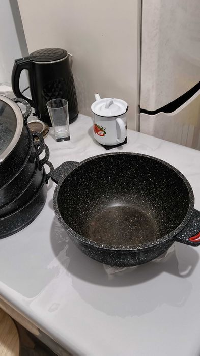 Мантоварка в хорошем состоянии