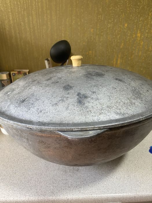 Продам казан чугунный