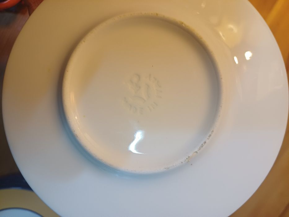 Девет броя ца 3 евро. Италия