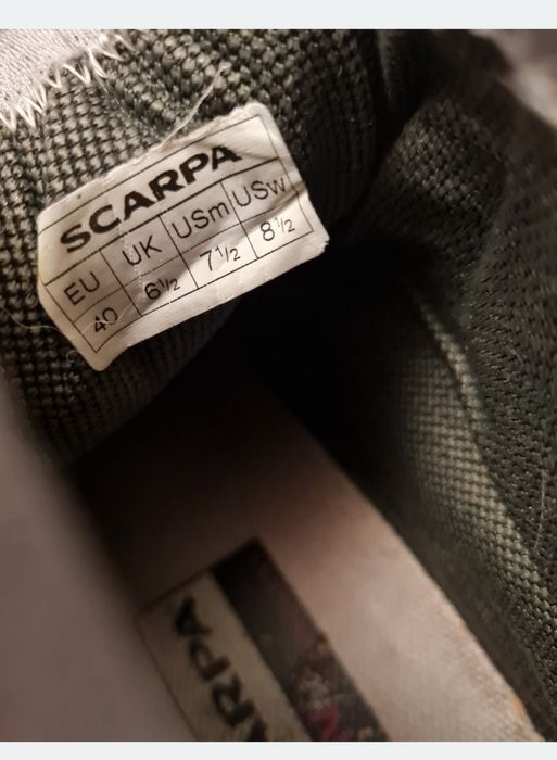 Bocanci drumetie Scarpa goretex 40