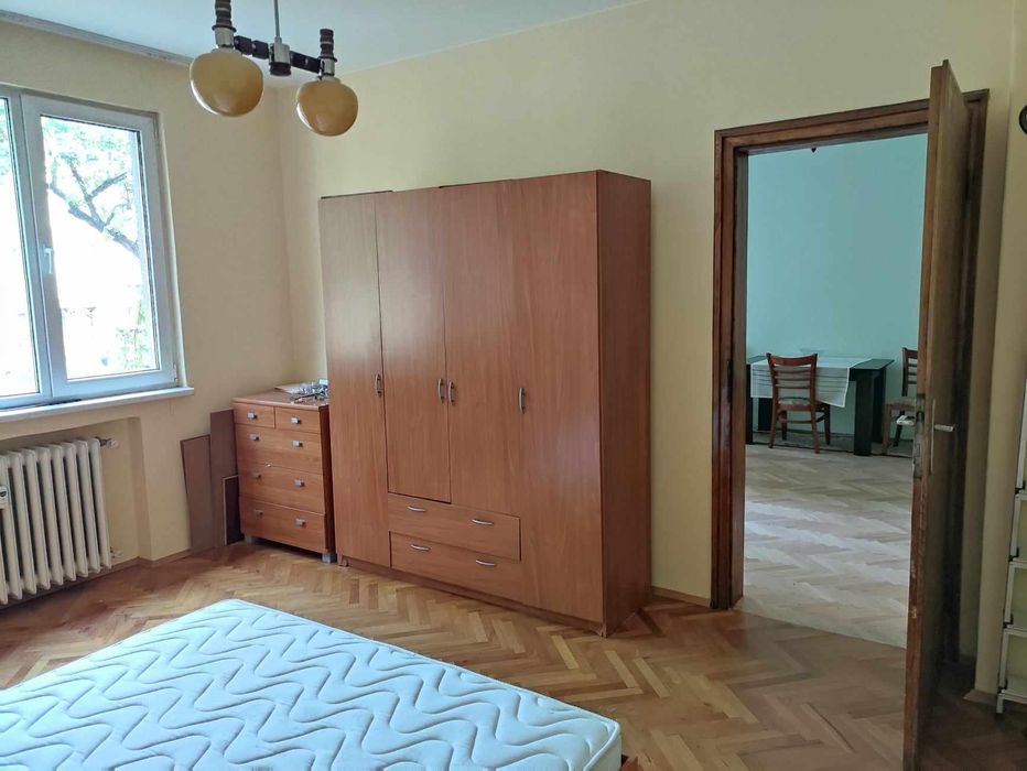 Дава се под наем Тристаен апартамент в София, Яворов - 93 кв.м за 750 € - Снимка #1