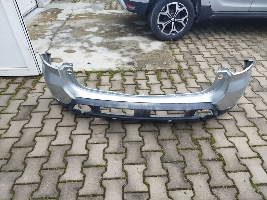 Vând bară spate Duster 2019