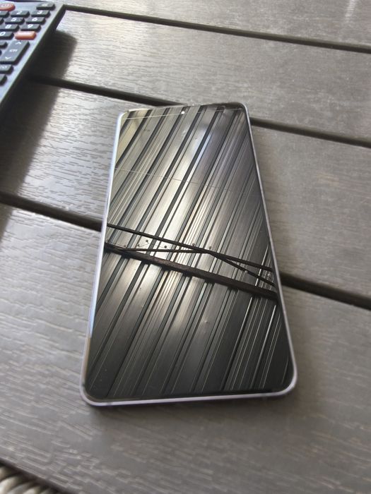 Vând Samsung s21 FE 128Gb / 6Gb - ireprosabil