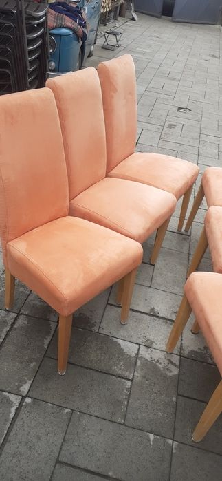 Masa și scaune de vinzare