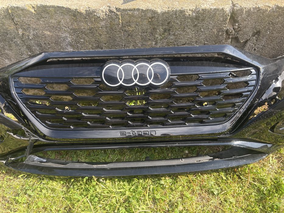 Централна решетка за Ауди Е- трон / Audi E - tron Grille