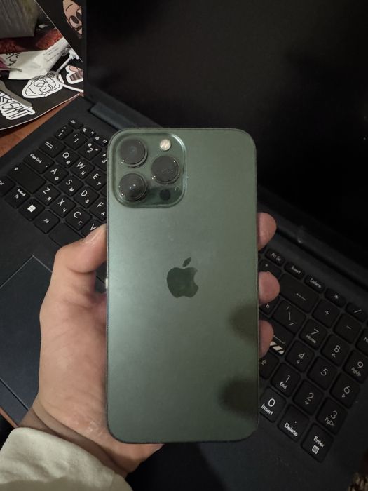 Iphone 13 pro max green