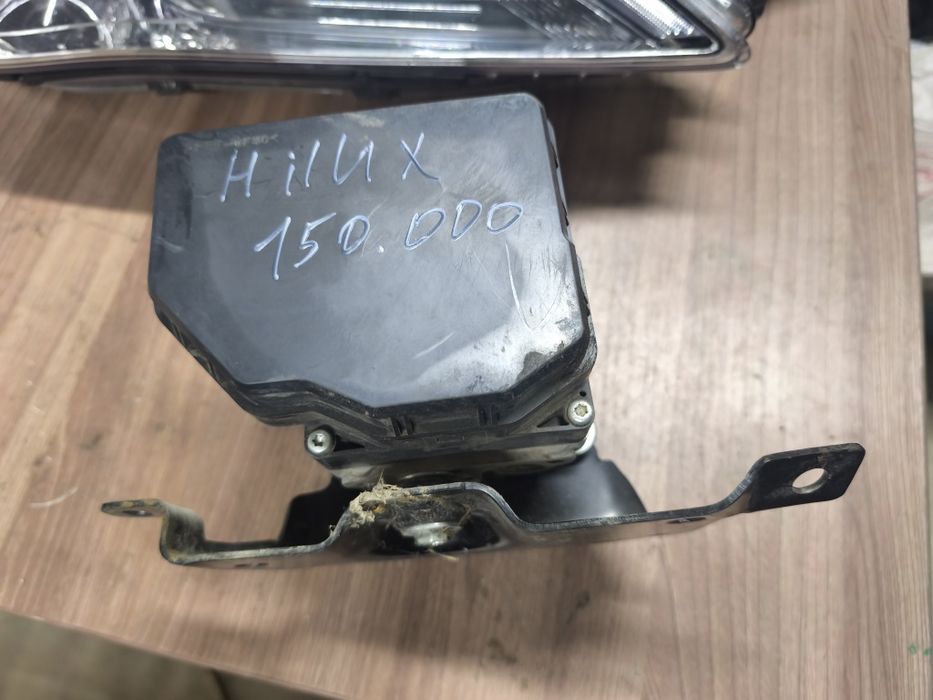 Блок  abs hilux Тойота привозной