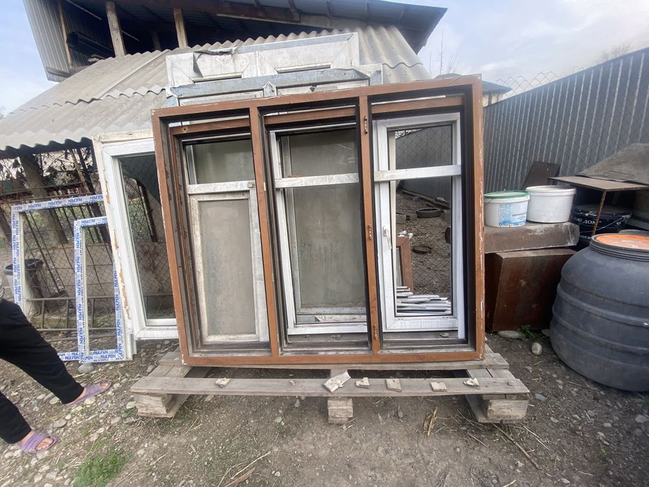 Пластиковые окна срочно продам