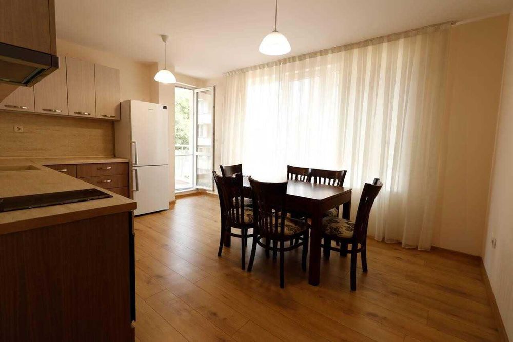 Тристаен апартамент в кв.Съдийски