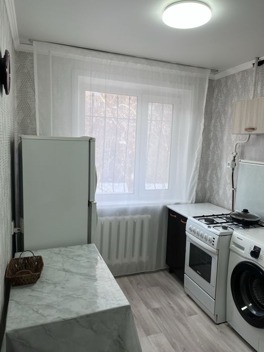 Продаю 1 комн кв. Восток 2 дом 9