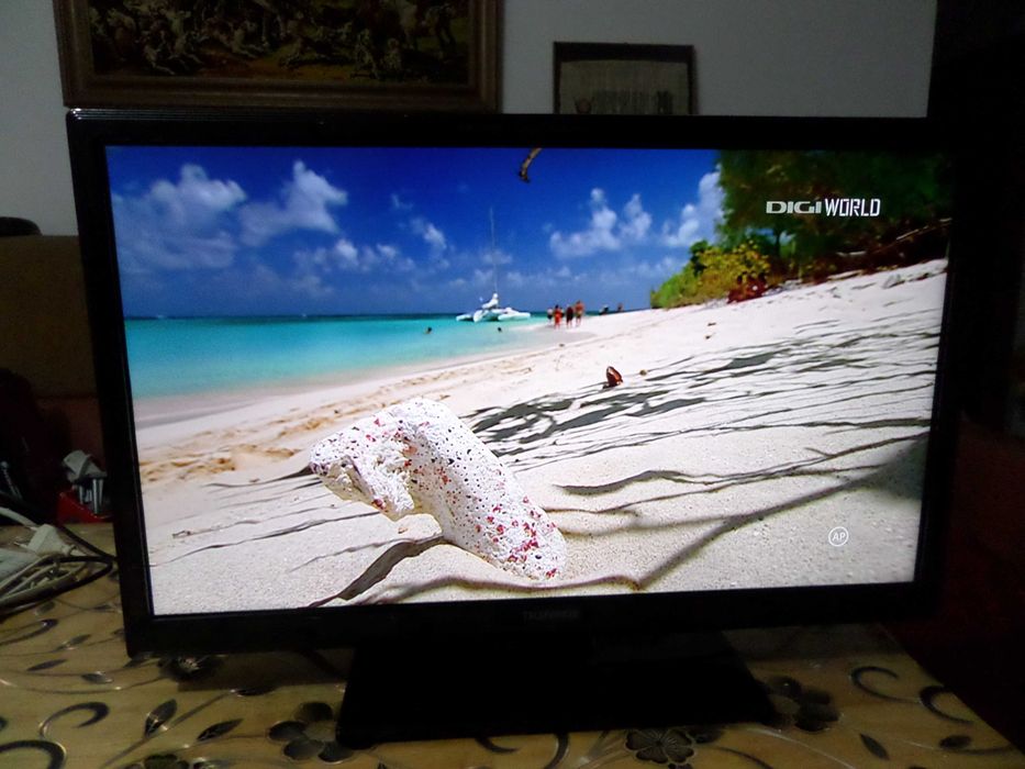 Tv led cu Dvd Telefunken 60cm, telecomanda, perfecta stare functionare