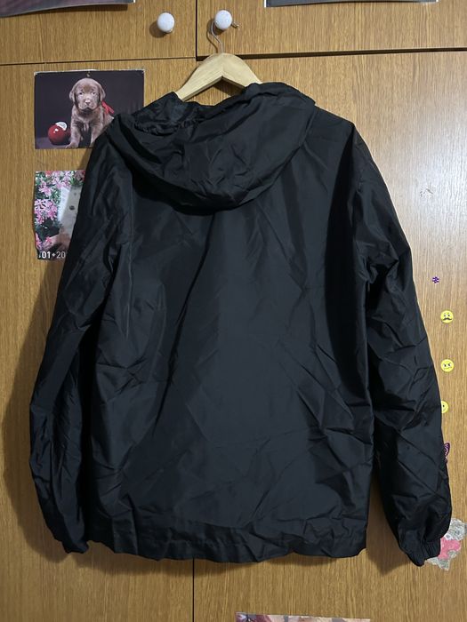 Чисто нова оригинална  мъжка ветровка-Nike