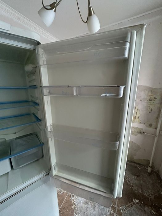 Холодильник 35 000