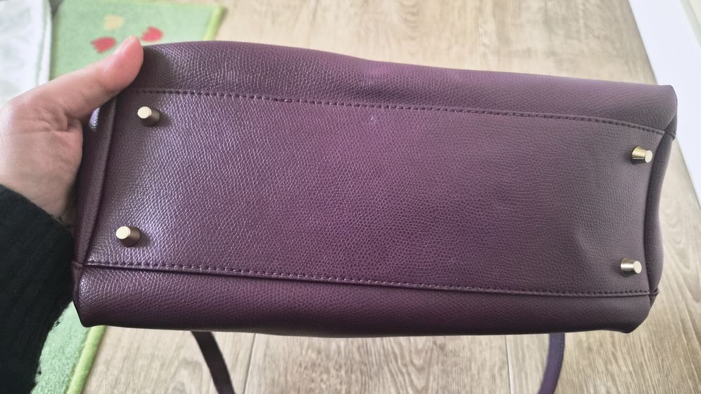 Лилава кожена чанта Furla