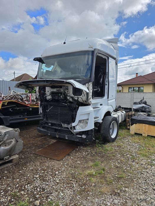 Cabina cu sasiu  mercedes actros mp4